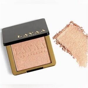 NEW Lavaa Grand Glow Illuminator - Gold
